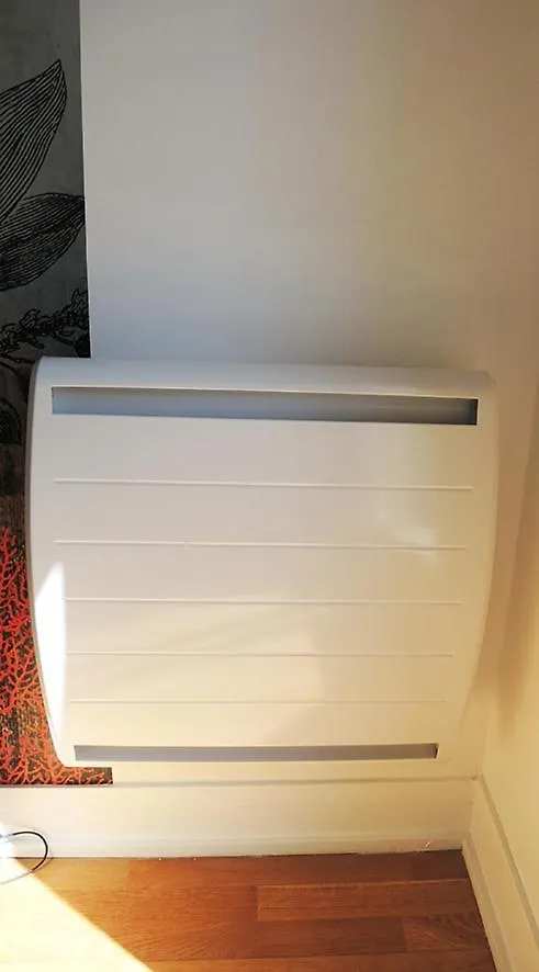 Apartment 2 Pieces Avec Balcon Plein Sud Paris
